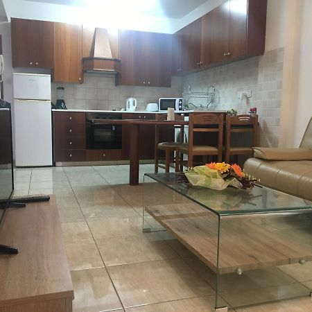 Marina Apartments 211 Larnaca Bagian luar foto