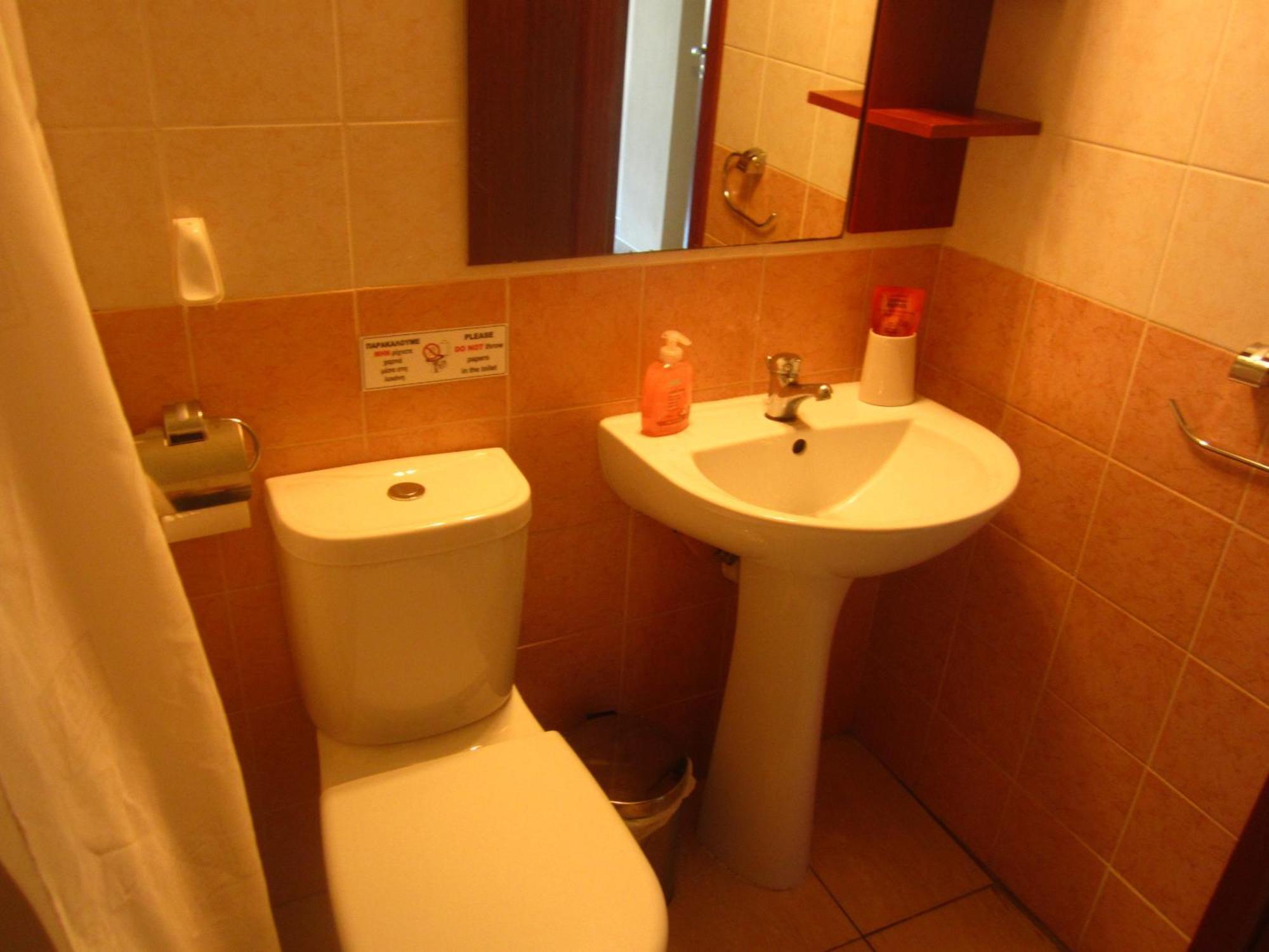 Marina Apartments 211 Larnaca Bagian luar foto