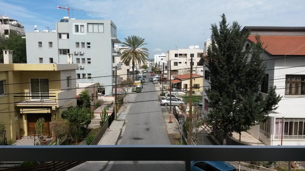 Marina Apartments 211 Larnaca Bagian luar foto